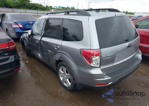 2010 Subaru Forester 2.5X Premium z USA, uszkodzony, nr VIN JF2SH6CC6AH775434